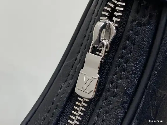 LOOP-23*13*6CM LOUIS VUITTON 0520